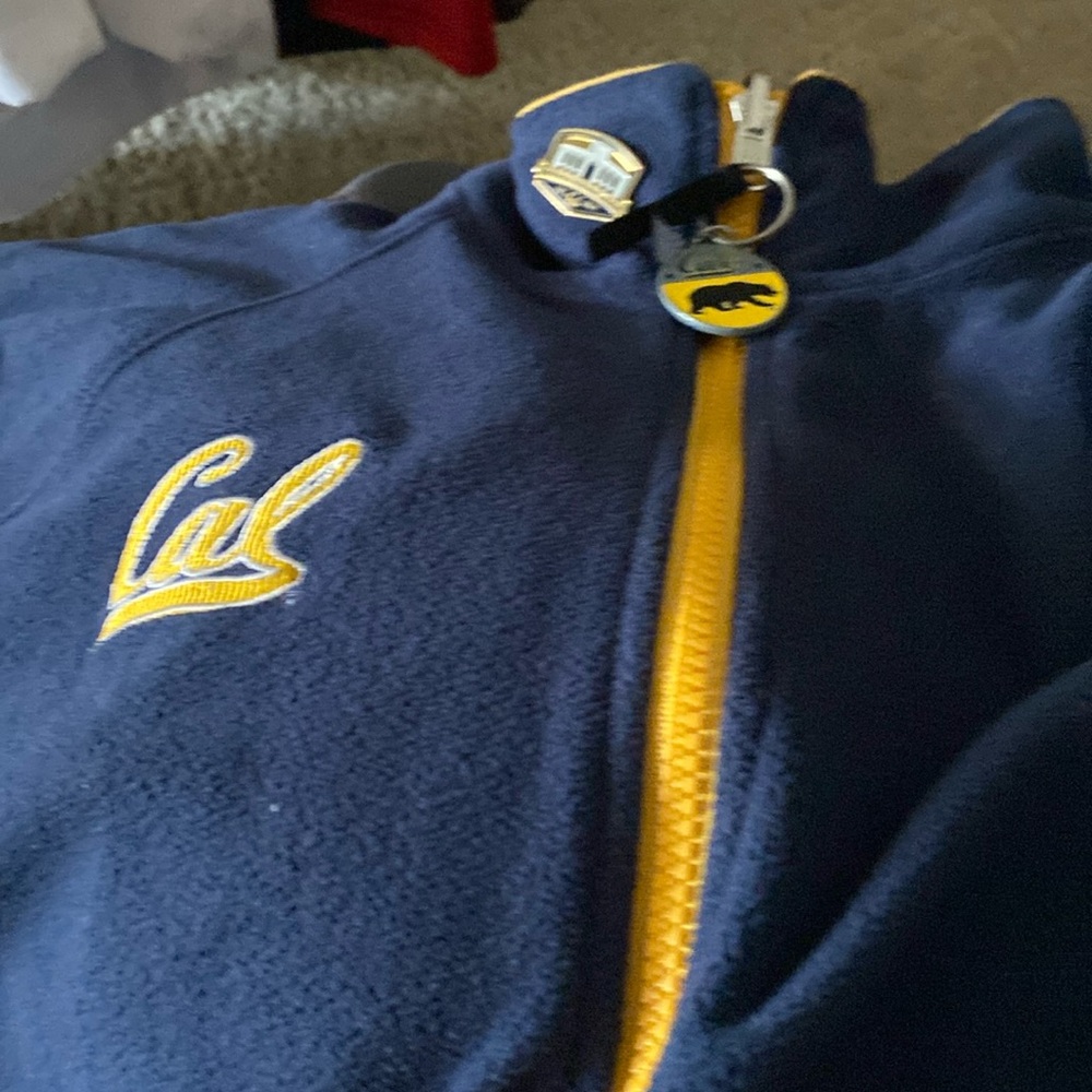 Nike team Cal state cold weather warm up my.